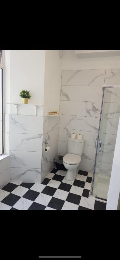 مبيت وإفطار دينغل Adams Townhouse المظهر الخارجي الصورة